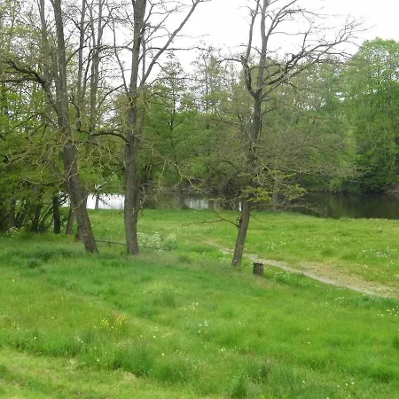Joli Petit T2 Calme Au Bord De Leau Semesterbostad Vieille-Brioude
