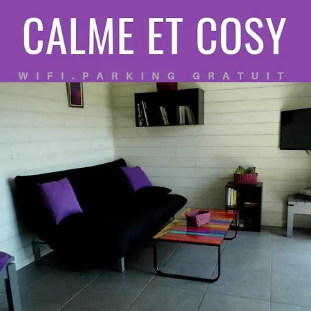 Сasa de vacaciones Joli Petit T2 Calme Au Bord De Leau