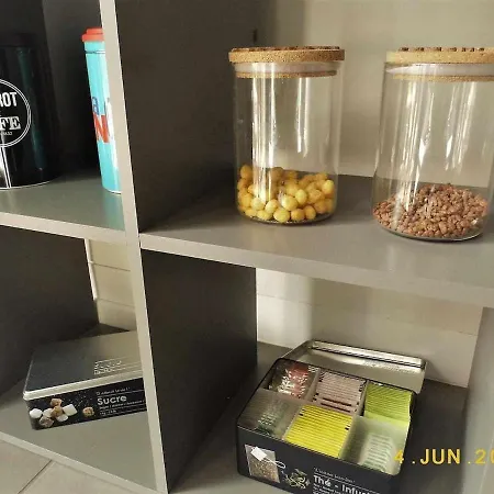 Сasa de vacaciones Joli Petit T2 Calme Au Bord De Leau