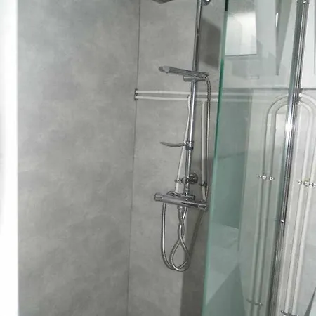 Сasa de vacaciones Joli Petit T2 Calme Au Bord De Leau